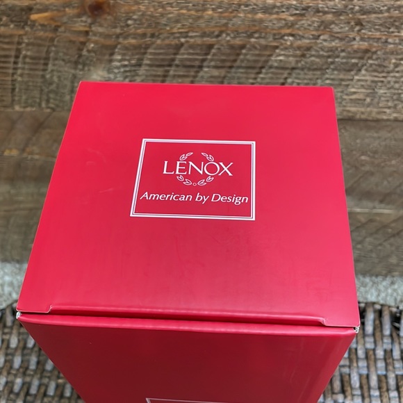 Lenox American by Design “2014 Baseball Santa” Figurine COLLECTIBLE - Picture 14 of 14